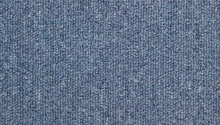595